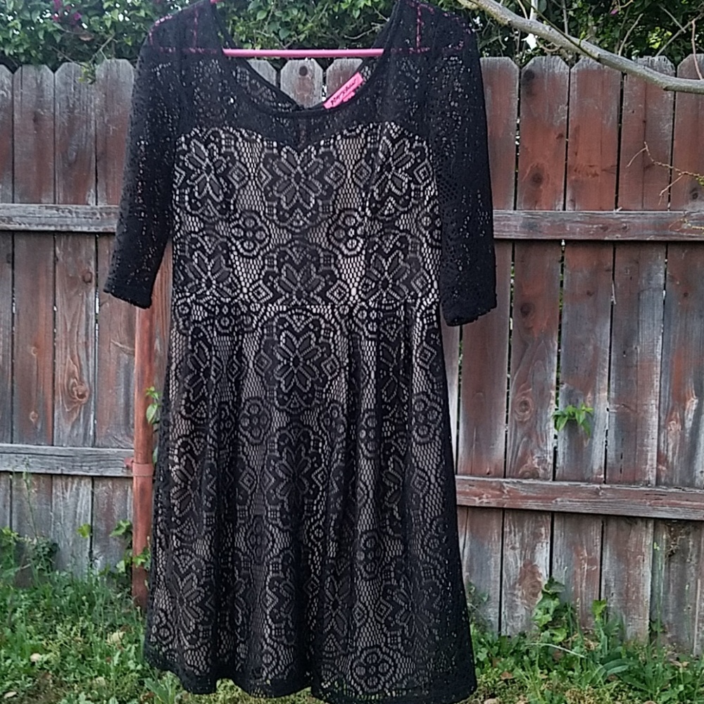 ❤FREE SHIPPING!!! Betsey Johnson sweetheart dress❤